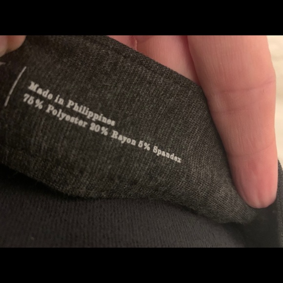 Simply Vera Wang stretch leggings with zipper - Picture 11 of 12